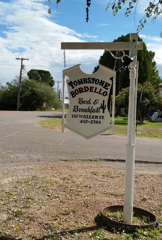 Tombstone Bordello Bed & Breakfast Exterior photo